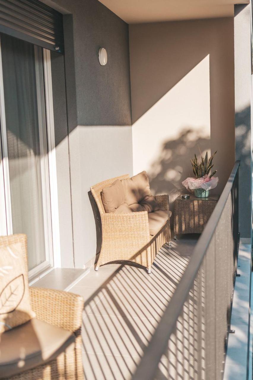 Apartmán "La Terrazza Di Via Roma" Delta Del Po - Private Parking Porto Viro Exteriér fotografie